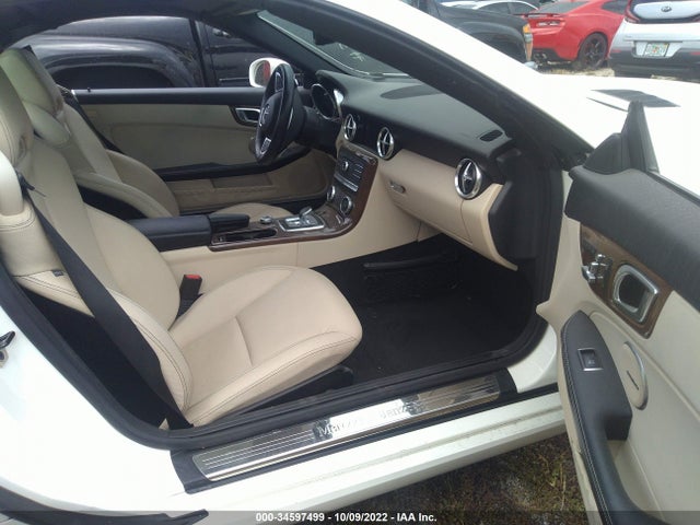2017 Mercedes-Benz SLK-Class, VIN: WDDPK3JA7HF144709