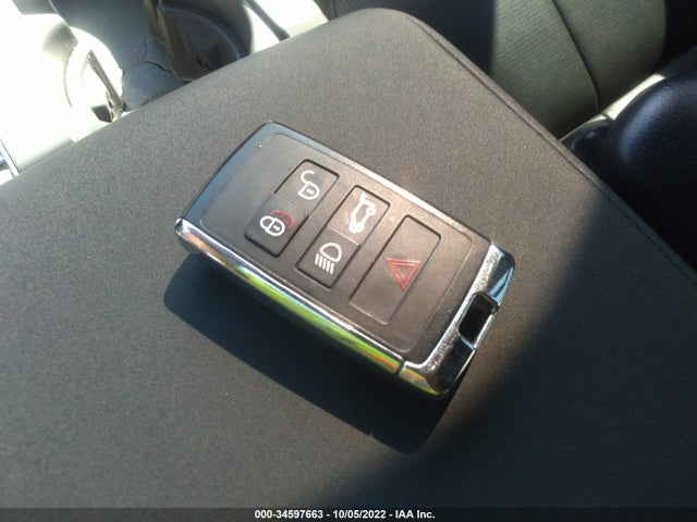 2018 Land Rover Discovery, VIN: SALRG2RK3JA073998