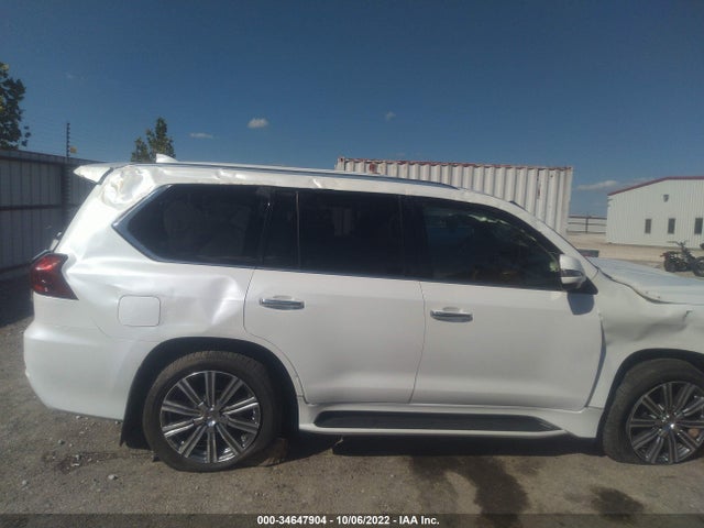 2017 Lexus LX, VIN: JTJHY7AX3H4250642