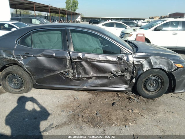 2018 Toyota Camry, VIN: 4T1B31HK5JU501385