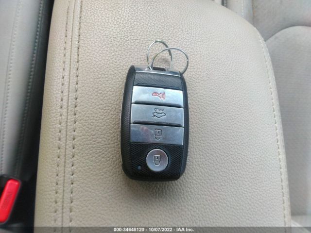 KNAGT4LC8H5008720 KIA Optima Hybrid Base