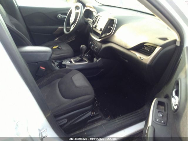 1C4PJMCX5JD532382 Jeep Cherokee Latitude