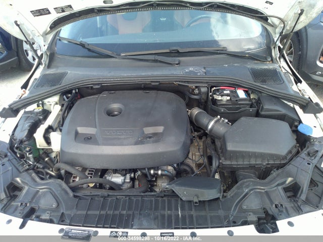 2018 Volvo V60, VIN: YV440MWK8J2056613