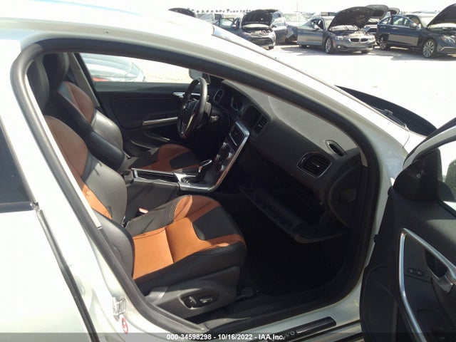 2018 Volvo V60, VIN: YV440MWK8J2056613