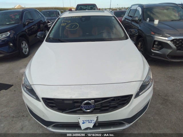 2018 Volvo V60, VIN: YV440MWK8J2056613