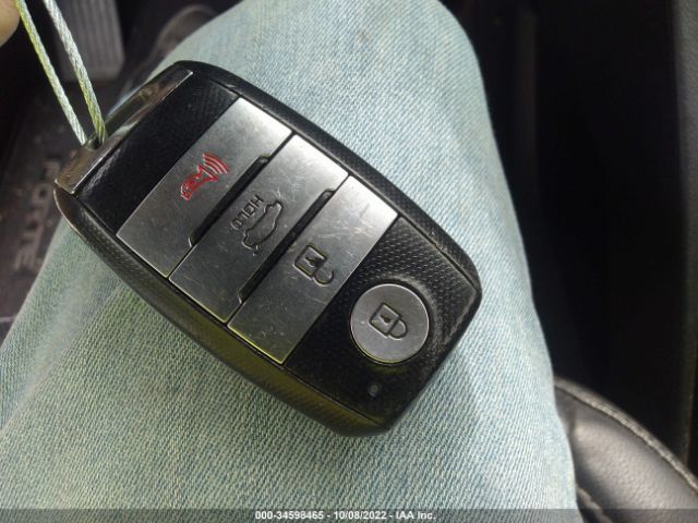 KNAFX5A86H5689223 KIA FORTE5