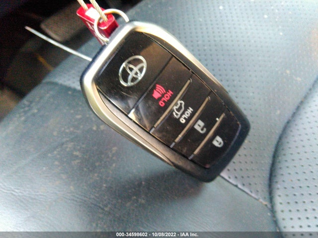 2021 Toyota Land Cruiser, VIN: JTMCY7AJ0M4104041