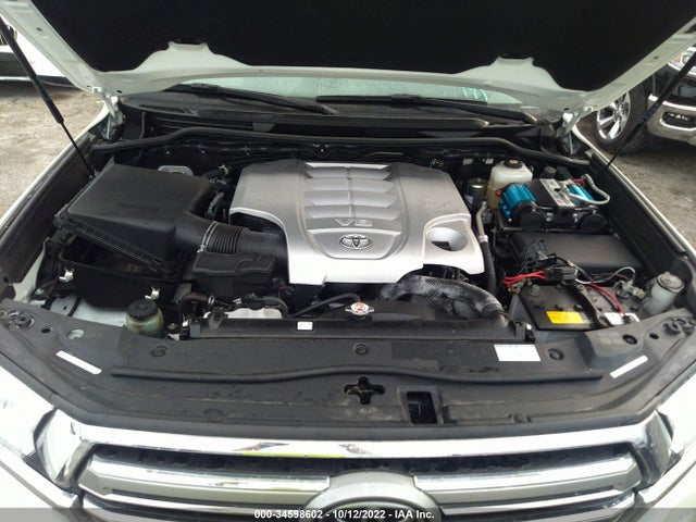 2021 Toyota Land Cruiser, VIN: JTMCY7AJ0M4104041