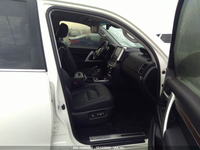 2021 Toyota Land Cruiser, VIN: JTMCY7AJ0M4104041