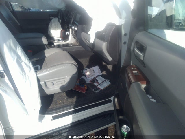 2017 Toyota Sequoia, VIN: 5TDDW5G19HS149978