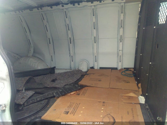 2018 Chevrolet Express, VIN: 1GCWGBFP9J1276064