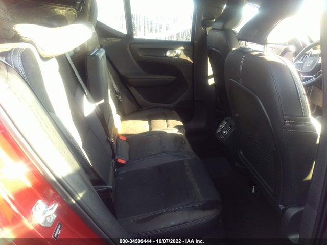 2021 Volvo XC40, VIN: YV4162UM5M2572927