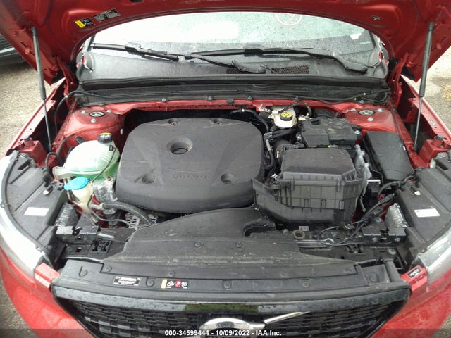 2021 Volvo XC40, VIN: YV4162UM5M2572927