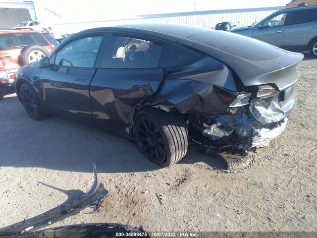 Tesla Model Y Long Range 2022 7SAYGDEE0NF560008 Image 8