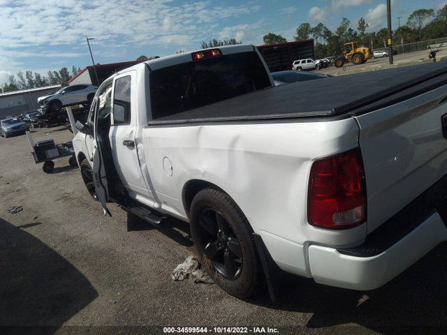 RAM 1500 Express 2018 1C6RR6FG0JS325667 Image 3