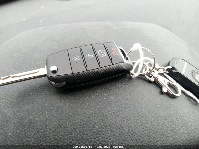 2018 KIA SOUL BASE VIN: KNDJN2A2XJ7600342