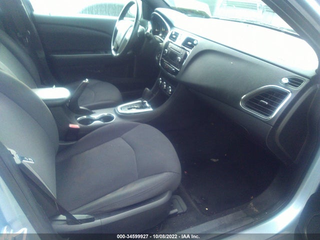 Chrysler 200 Touring 2013 1C3CCBBB7DN577412 Image 5