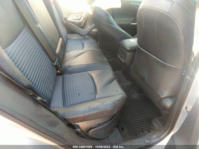 2019 Toyota RAV4, VIN: JTMEWRFV5KD521061