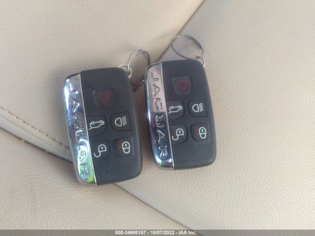 SADCJ2FX9LA619287 Jaguar F-pace 25t Premium