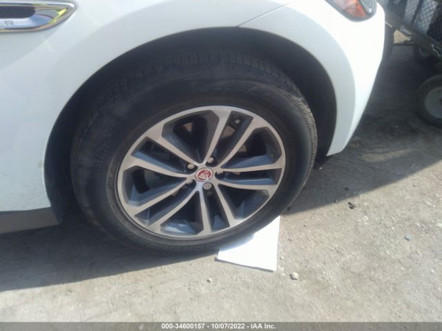 SADCJ2FX9LA619287 Jaguar F-pace 25t Premium