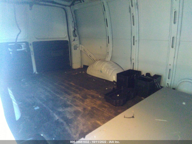 2015 Chevrolet Express, VIN: 1GCWGFCF3F1160031