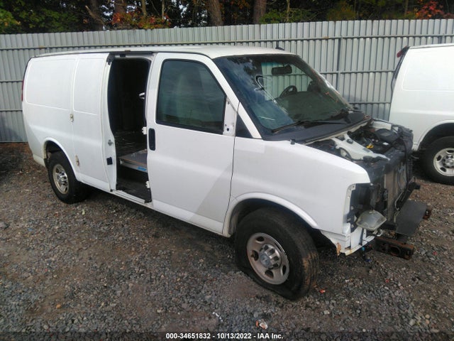 2015 Chevrolet Express, VIN: 1GCWGFCF3F1160031