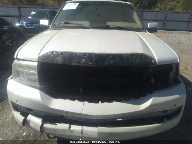 Lincoln Navigator 2010 5LMJJ2J59AEJ08041 Image 8