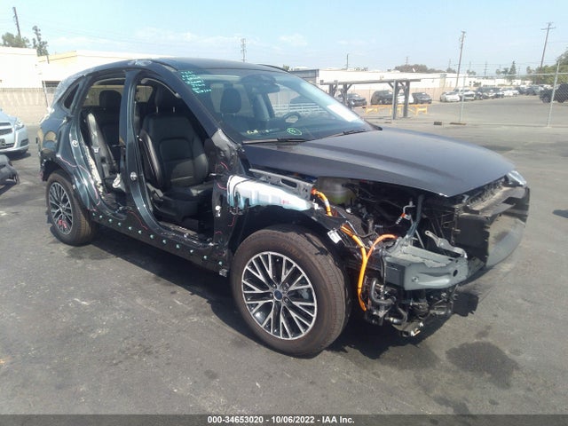 2022 Ford Escape, VIN: 1FMCU0KZ9NUA24404