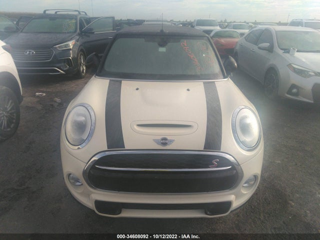 2018 Mini Roadster, VIN: WMWWG9C51J3E38849