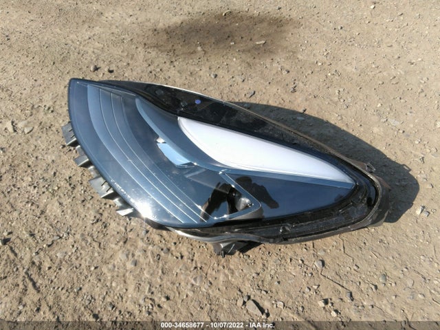 Tesla MODEL 3 2022 5YJ3E1EA0NF107001 Image 11