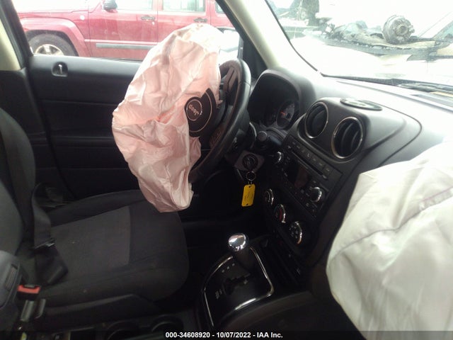 2015 JEEP PATRIOT LATITUDE VIN: 1C4NJRFB6FD376848