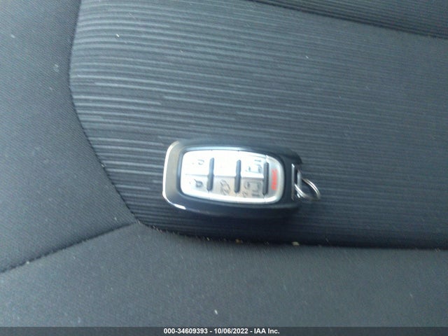 2022 Chrysler Voyager, VIN: 2C4RC1CG4NR104176