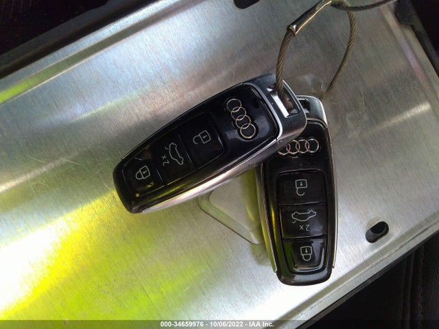 2021 Audi Q7, VIN: WA1LXAF76MD017123