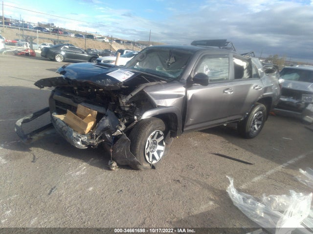 Toyota 4RUNNER SR5 2020 JTEBU5JR5L5785349 Image 2