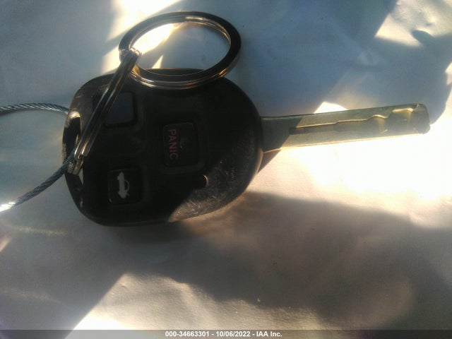 Lexus IS 300 2004 JTHBD192640083137 Image 3