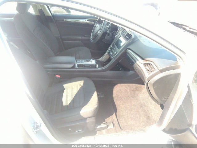 2019 Ford Fusion, VIN: 3FA6P0LU5KR188866