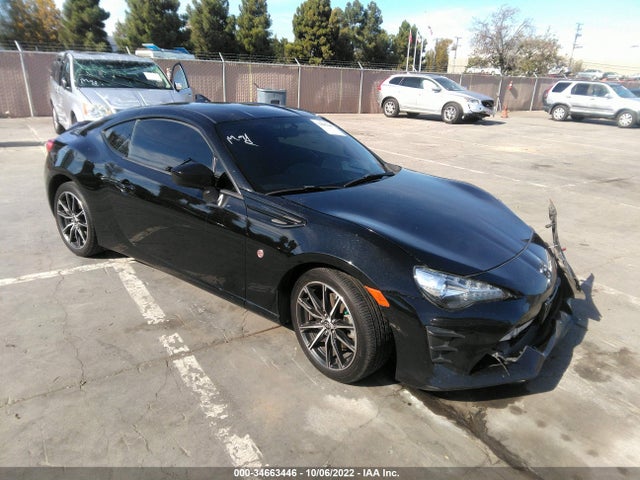 2017 Toyota 86, VIN: JF1ZNAA11H8704121