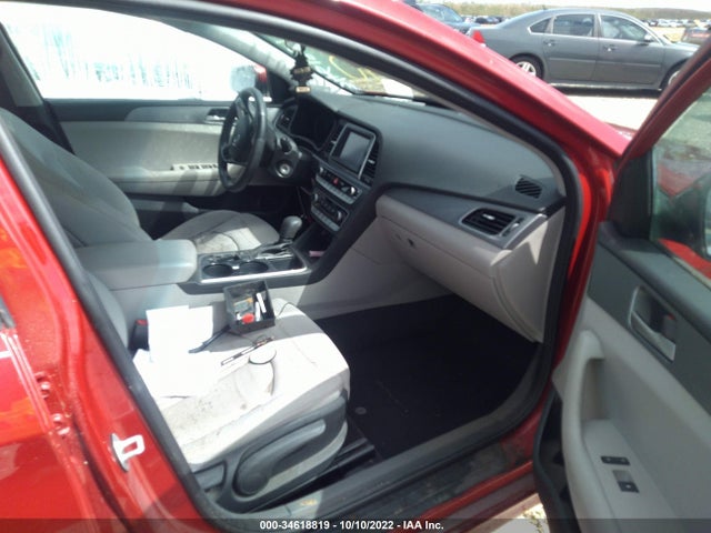 Hyundai SONATA SE 2019 5NPE24AF7KH808765 Image 6