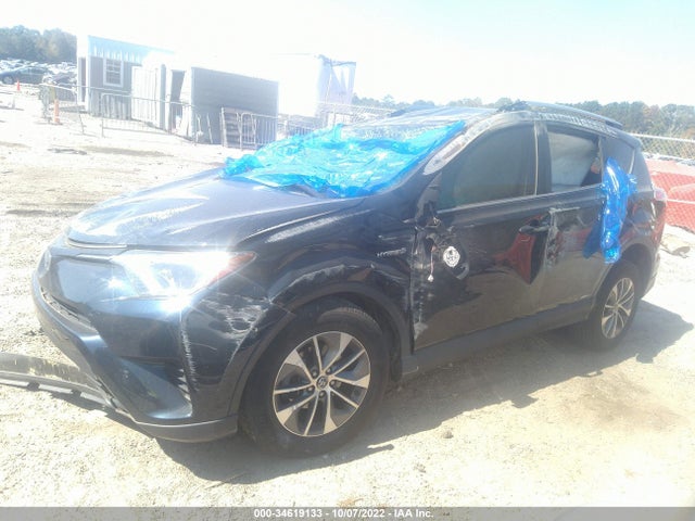 2018 Toyota RAV4, VIN: JTMRJREV1JD245820