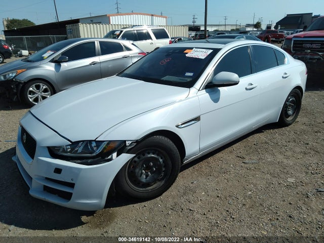 SAJAH4BV6HA947015 Jaguar Xe 35t First Edition