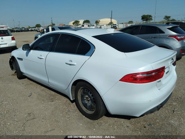SAJAH4BV6HA947015 Jaguar Xe 35t First Edition
