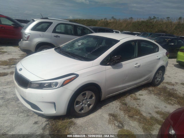 KIA Forte 2017 3KPFK4A77HE043812 Image 2