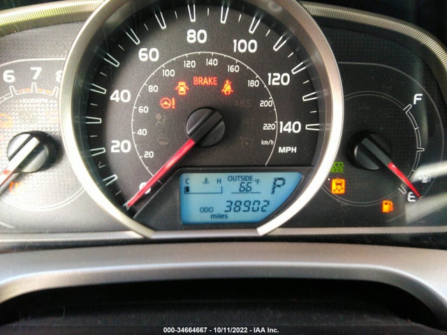 2015 Toyota RAV4, VIN: JTMBFREV9FJ020881