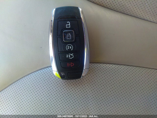 2017 Lincoln MKC, VIN: 5LMCJ2D90HUL50661
