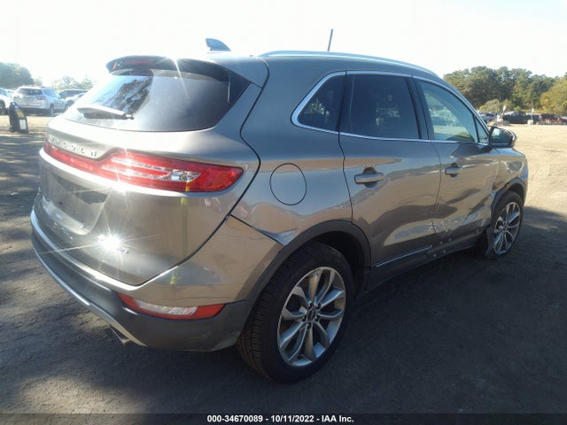 2017 Lincoln MKC, VIN: 5LMCJ2D90HUL50661