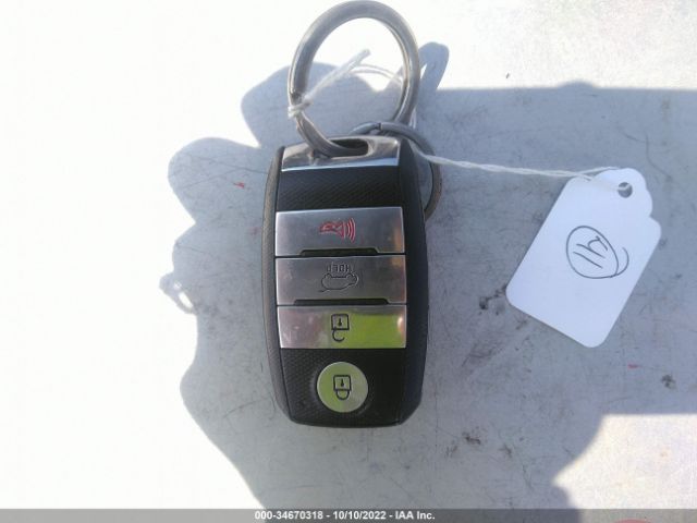 KNDJP3A51J7552093 KIA SOUL +