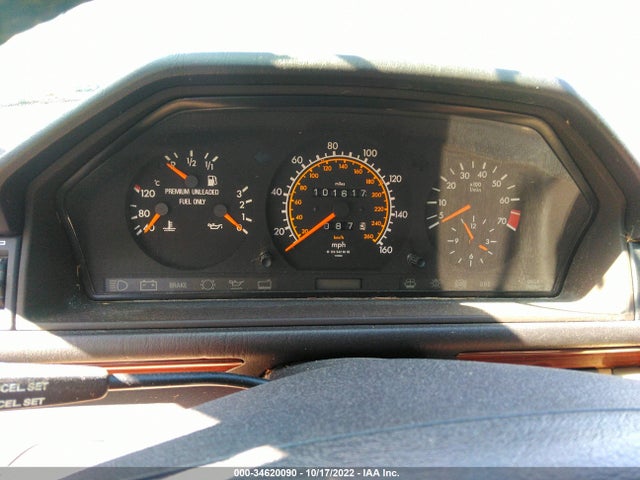 1995 MERCEDES-BENZ E 320 BASE/320 SPECIAL VIN: WDBEA32E5SC257359