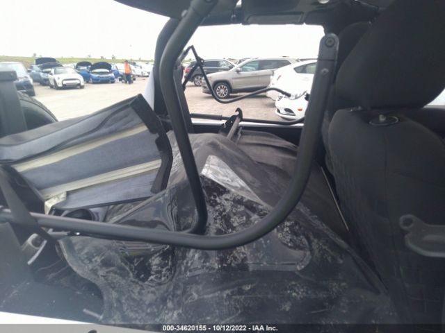 1C4AJWBG6GL134857 Jeep Wrangler Sahara