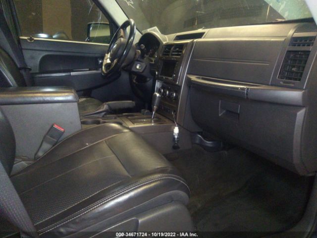 1J4PN5GK9BW532880 Jeep Liberty Limited