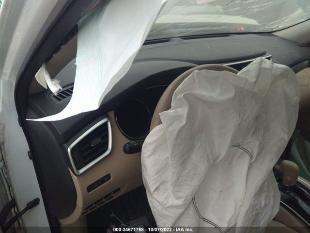 Nissan ROGUE SV 2015 5N1AT2MT9FC811228 Image 7